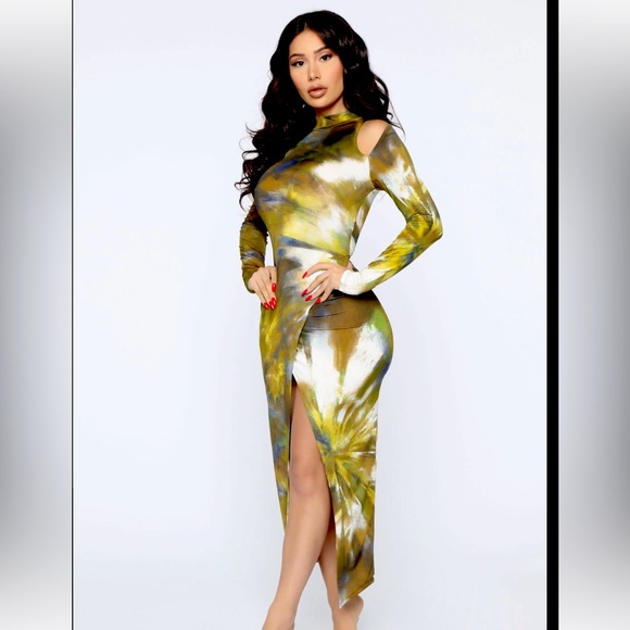 Fashion nova long sleeve tie die brown/green dress size large never worn. - Picture 3 of 7